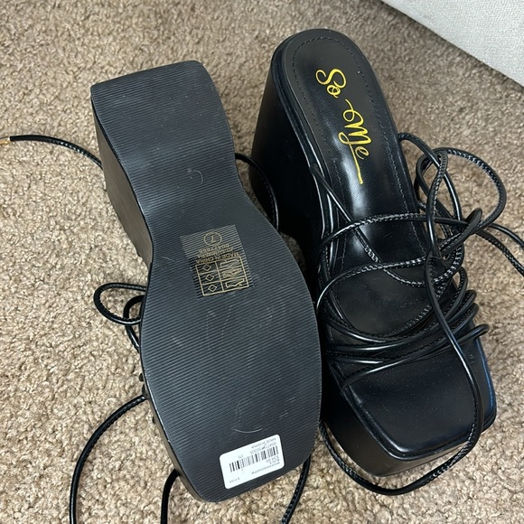 So Me Platform Wedges - Picture 3 of 3